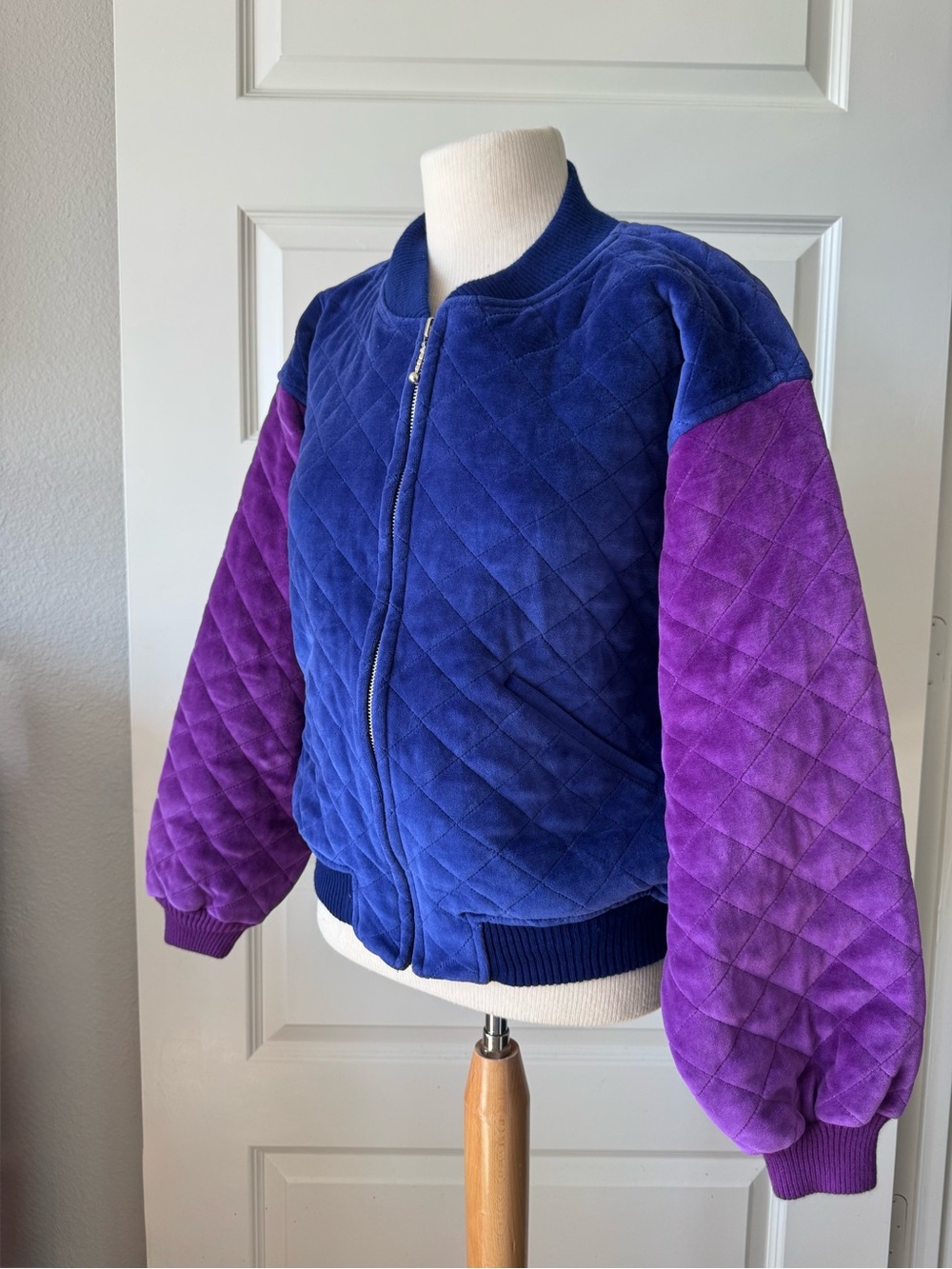 Rare vintage Liz Sport two-tone colorblock bomber jacket